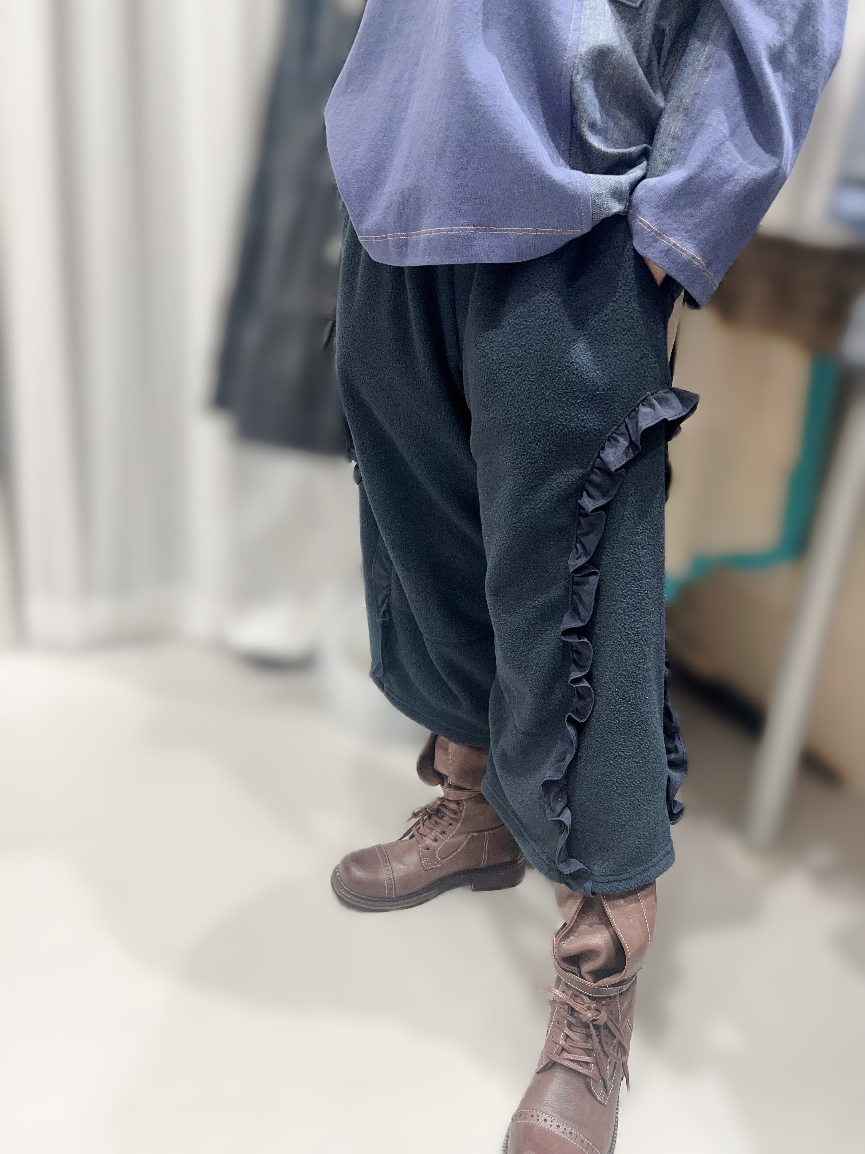 RU08  橡根褲 腰26-39 HIP47 長30 $499 (一口價)