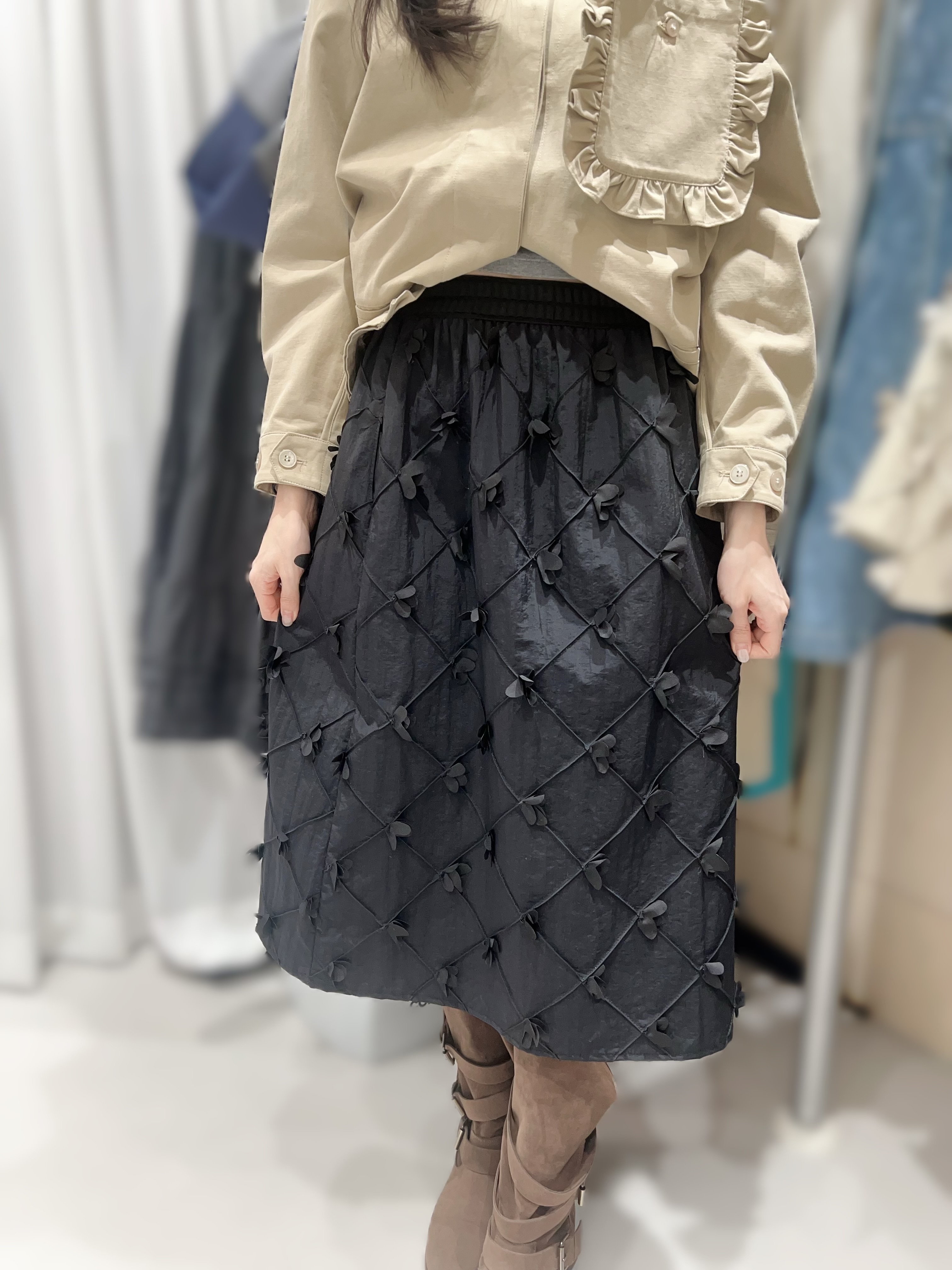 RU02  腰26-37 HIP45 長28 $599 (一口價)