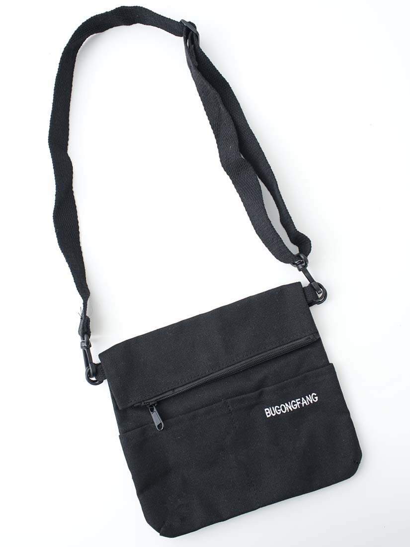 素面輕便帆布斜背包(2色)