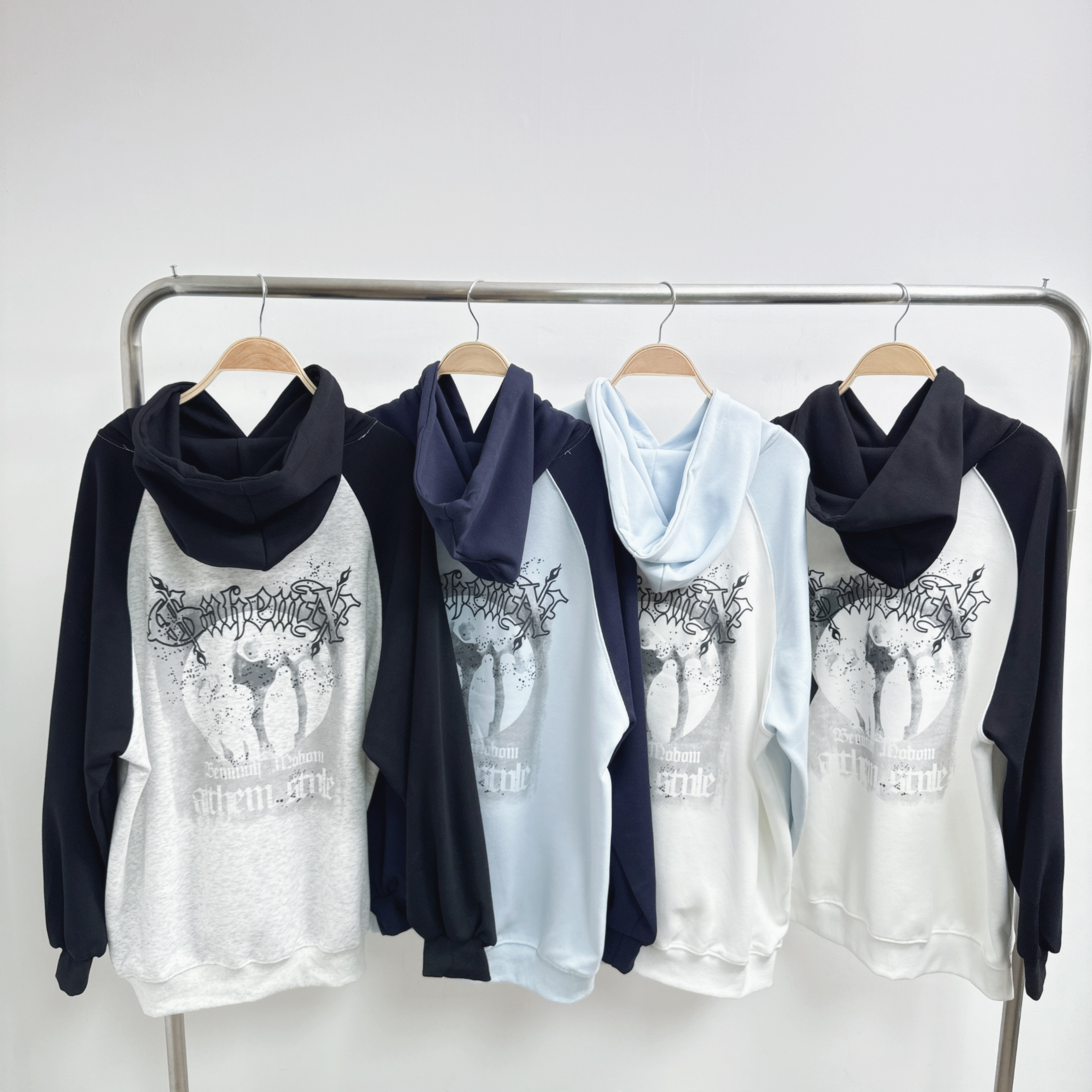 拼色牛角袖前後燙印連帽寬鬆版衛衣 (E127-E130)