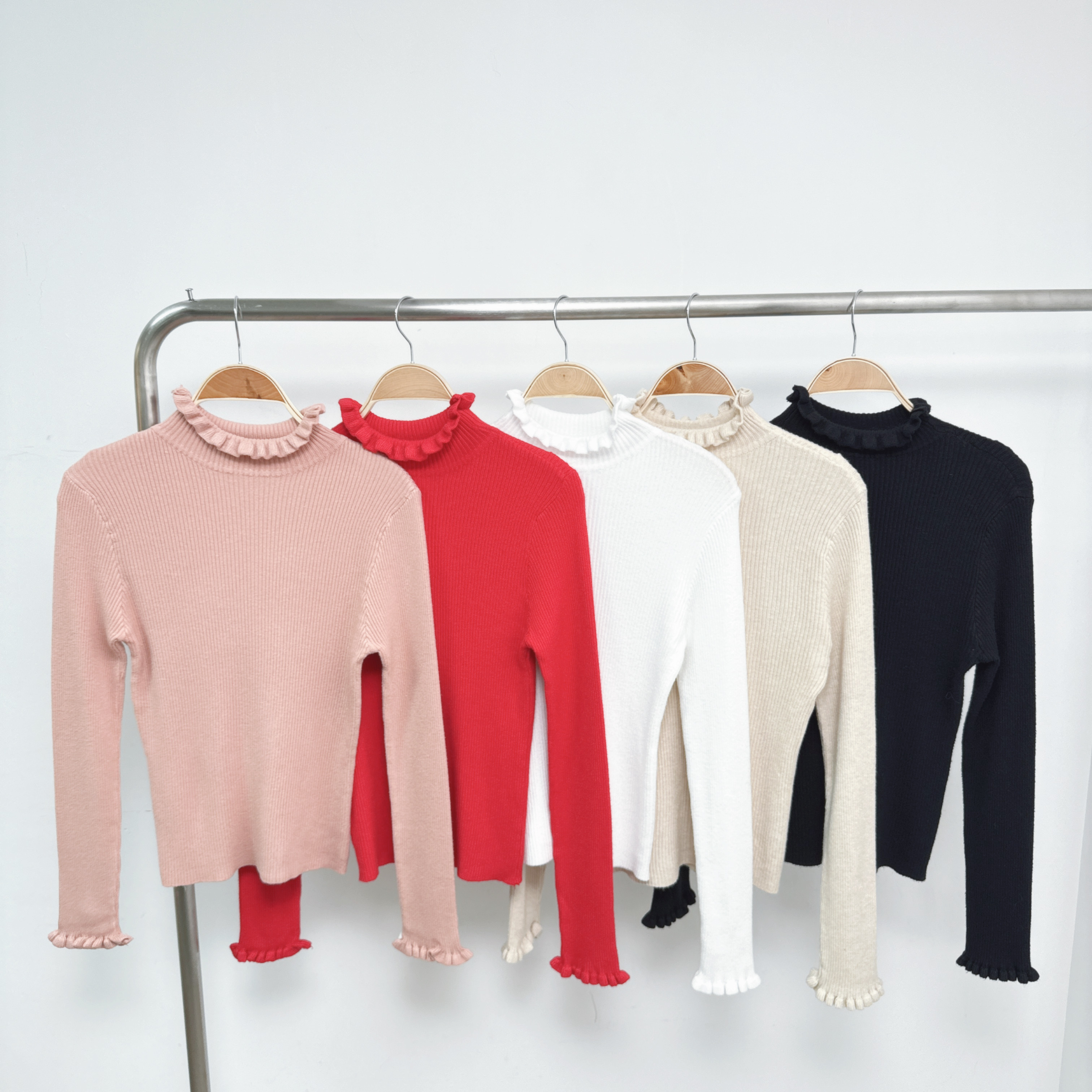 木耳拼邊小企領羅紋彈性針織TOP (E72-E76)