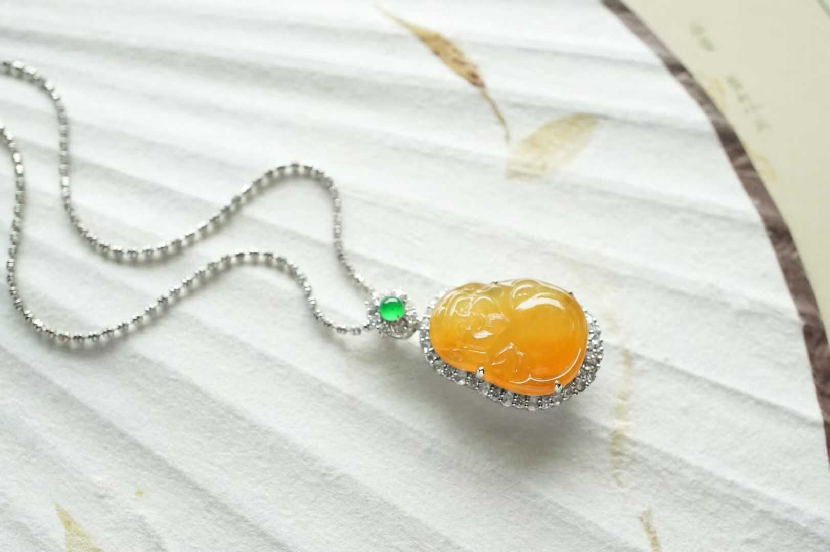 1887 翡翠冰黃翡財神吊墜