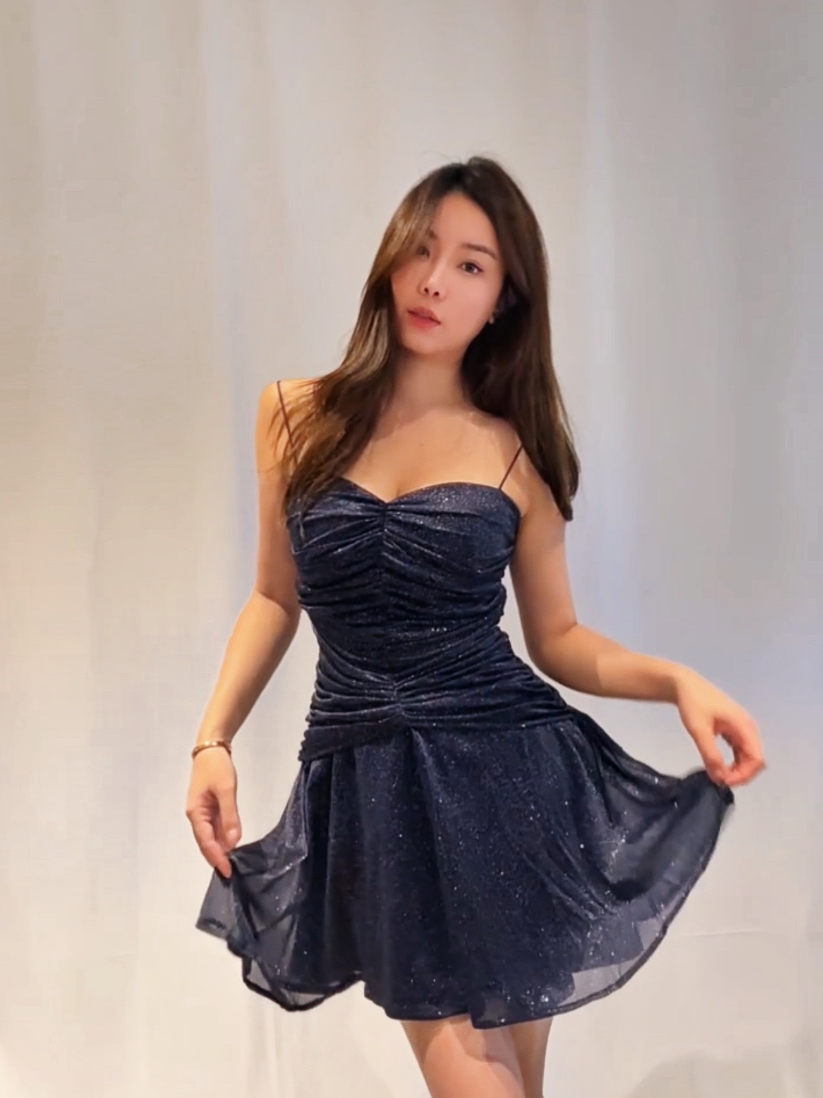 Petite Star 小星星 細肩帶抓皺亮片洋裝