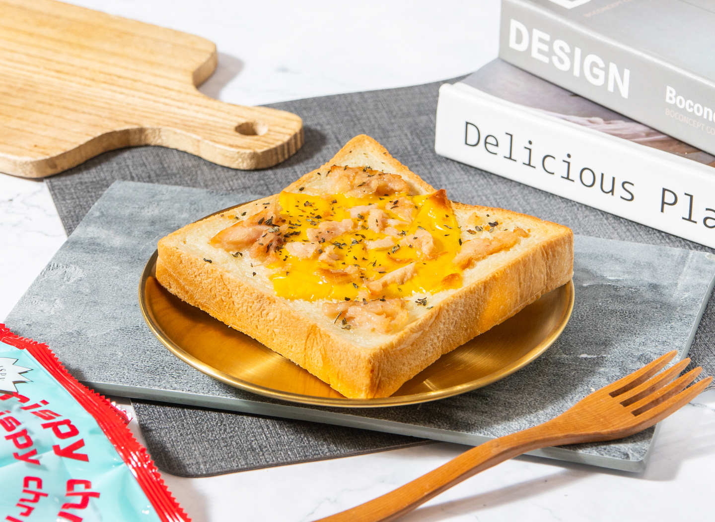 ▌ 夏日輕食 ▌燻雞起司天然奶油軟心鮮奶厚片