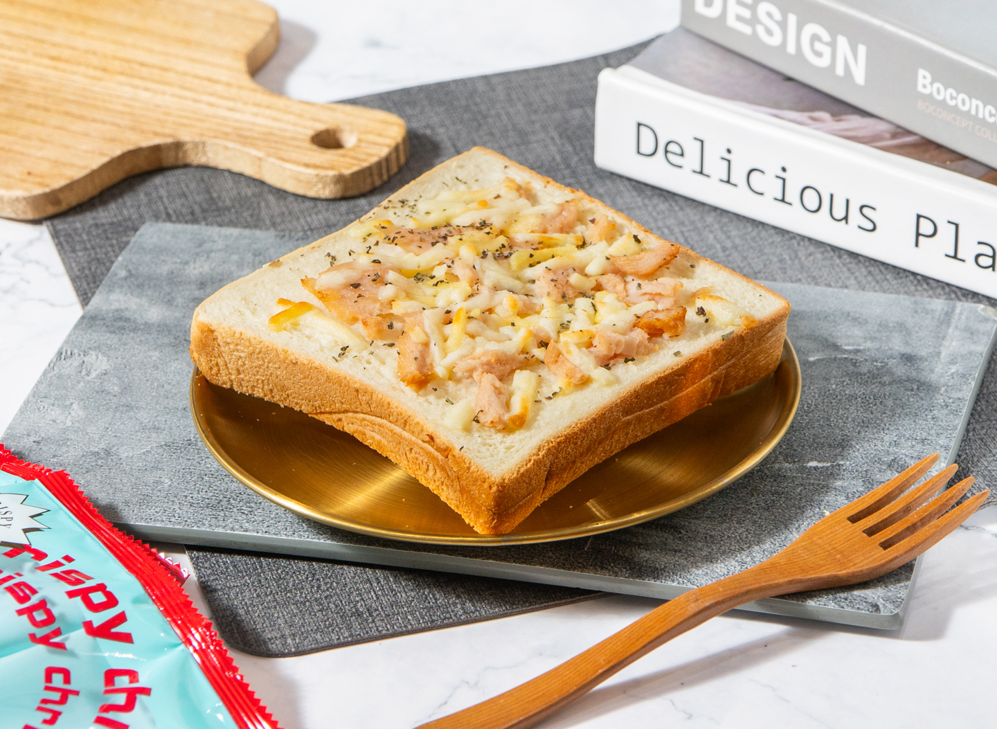 ▌ JuicyG濃湯  ▌燻雞奶焗天然奶油軟心鮮奶厚片