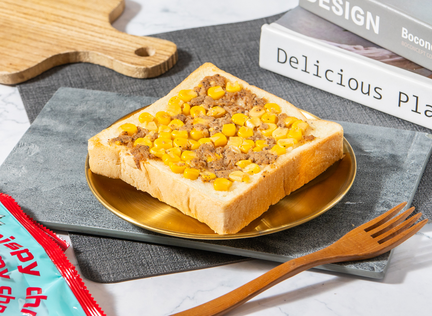 ▌ 海味翻麥  ▌黑胡椒鮪魚玉米天然奶油軟心鮮奶厚片