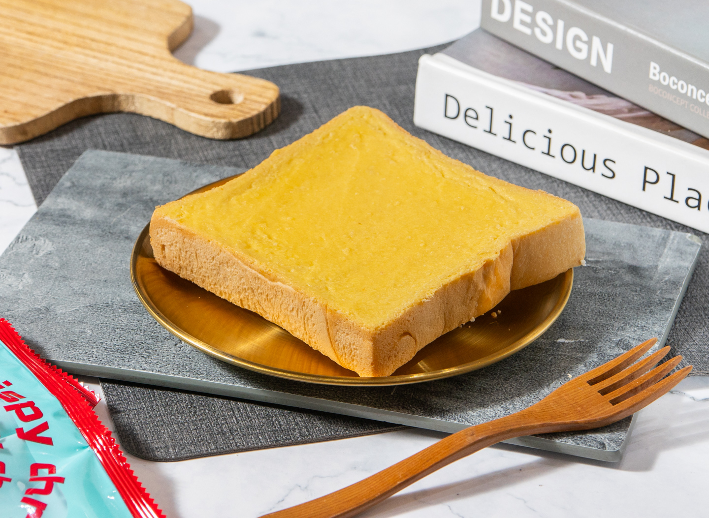 ▌ 奶香四溢  ▌奶酥天然奶油軟心鮮奶厚片