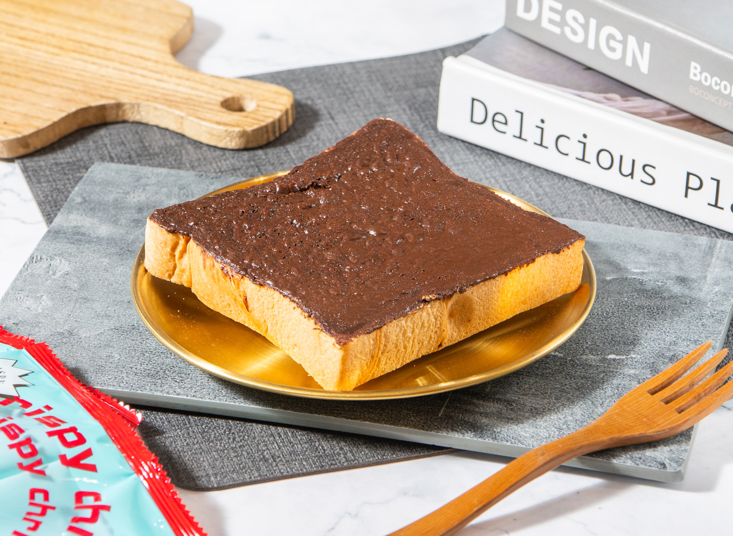 ▌ 經典必吃TOP 1  ▌巧克力天然奶油軟心鮮奶厚片