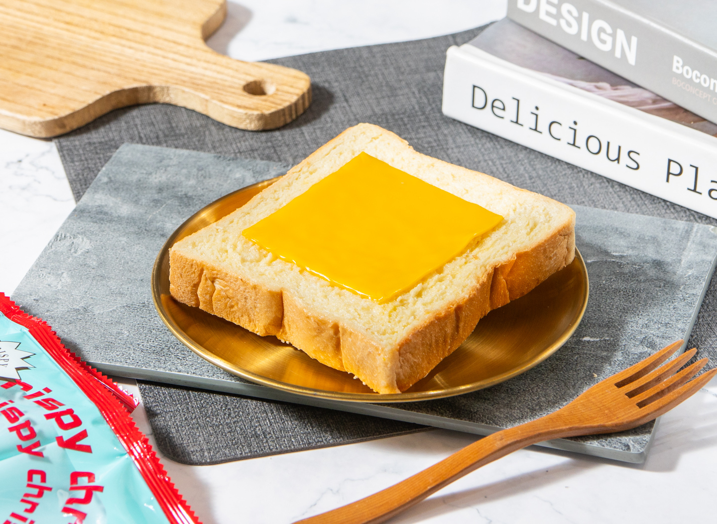 ▌ 鹹甜交織  ▌煉乳起司天然奶油軟心鮮奶厚片