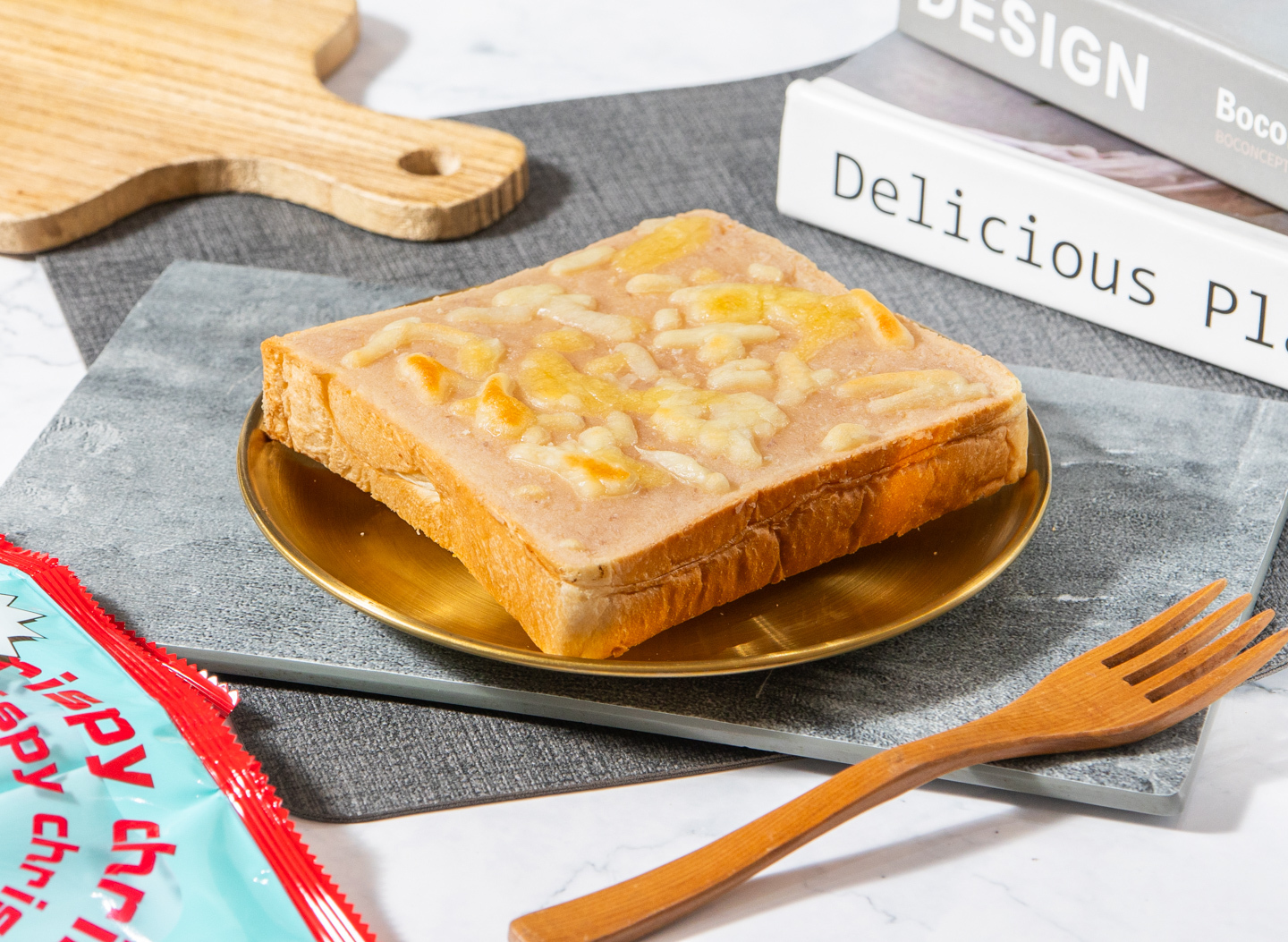 ▌ 芋泥控TOP 1  ▌ 芋泥牽絲天然奶油軟心鮮奶厚片