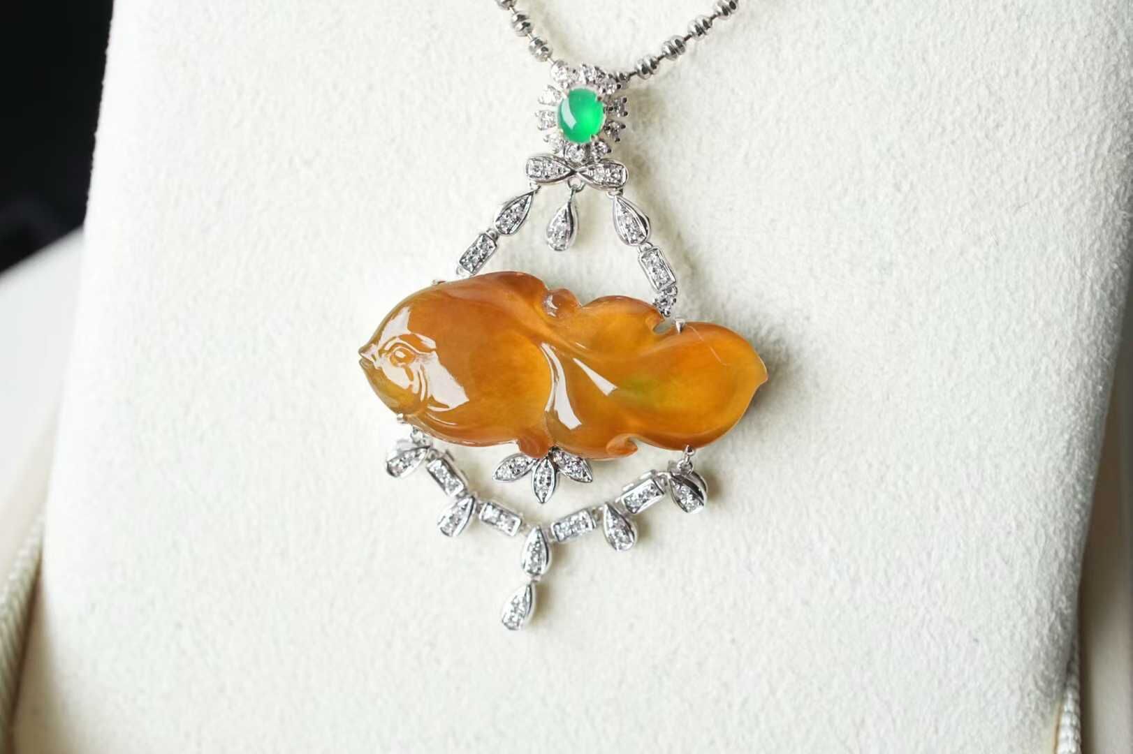 18812 翡翠招財黃翡金玉滿堂吊墜