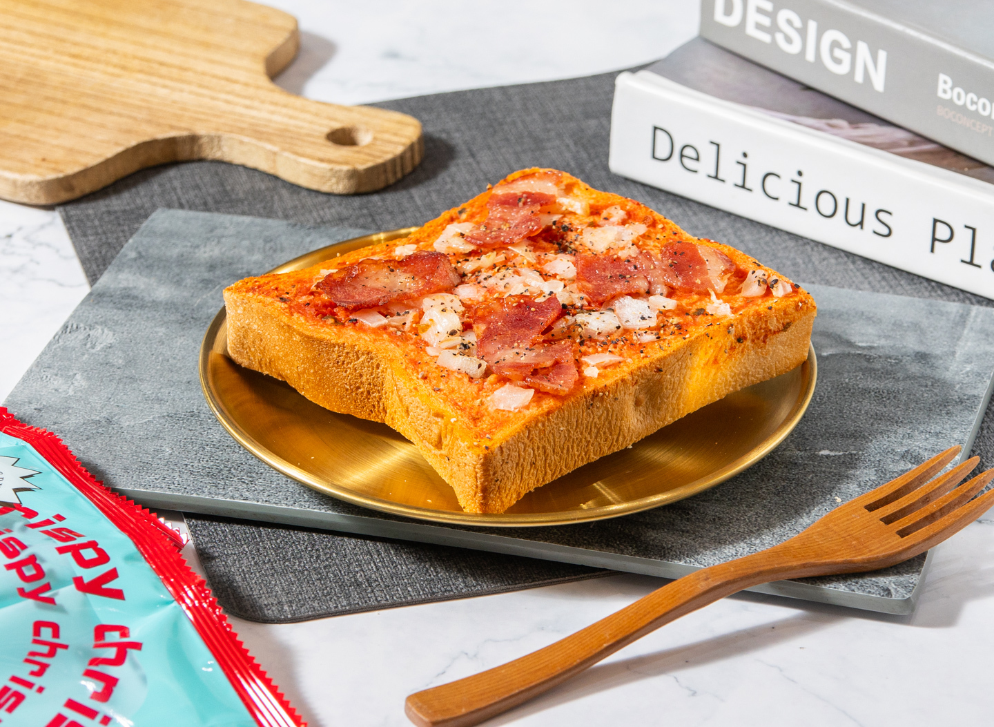 ▌小豬流淚 ▌洋蔥培根天然奶油軟心鮮奶厚片