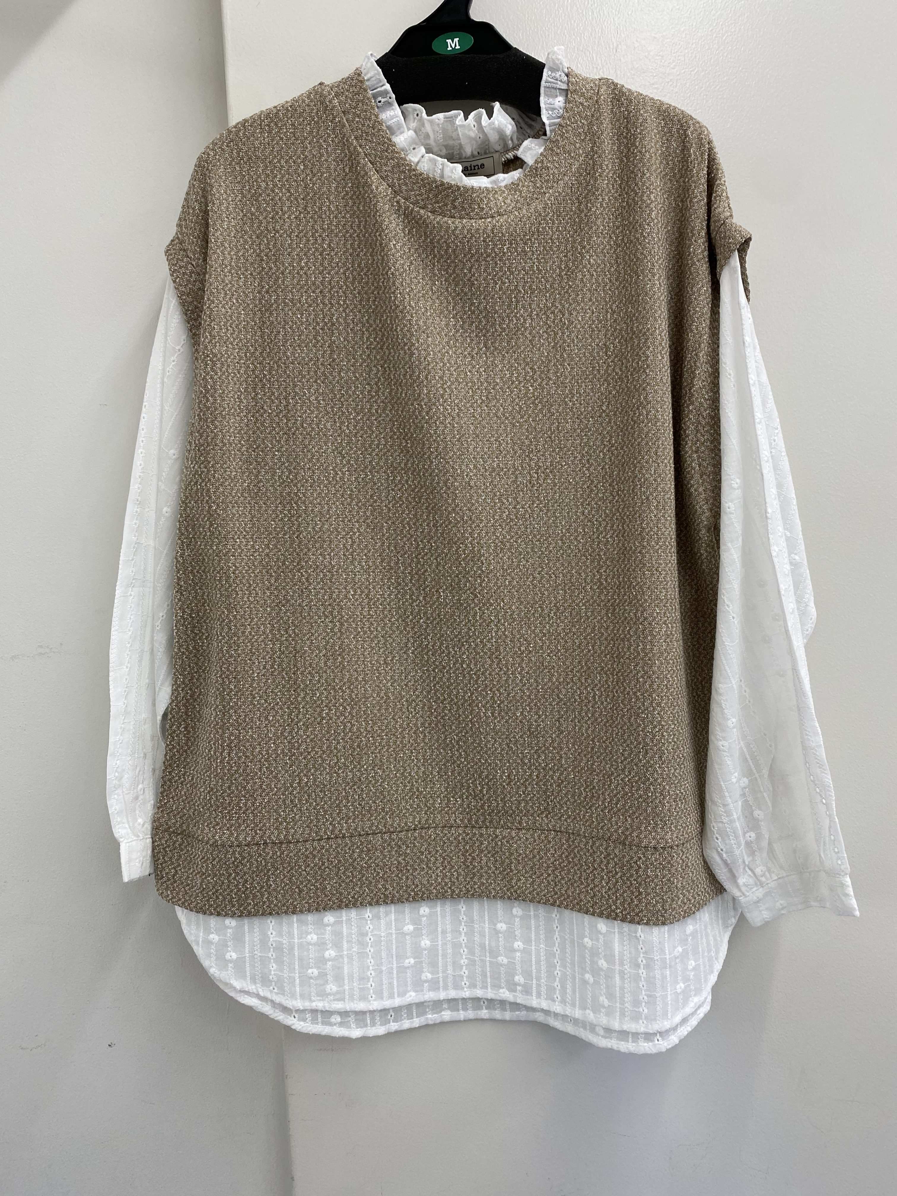 Ie 假兩件波浪領top