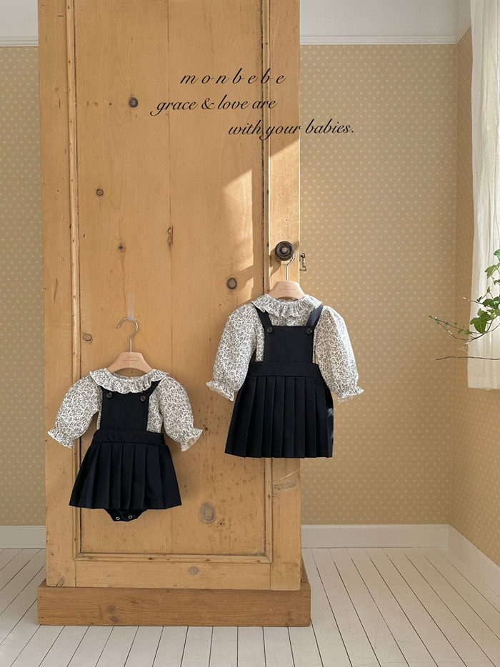 正韓春Monbebe 學院百褶吊帶包屁裙