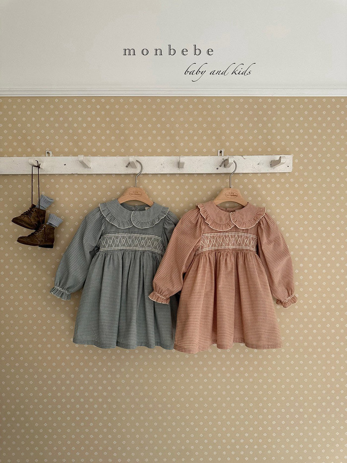 正韓春Monbebe 兩色禮貌格子刺繡蕾絲洋裝