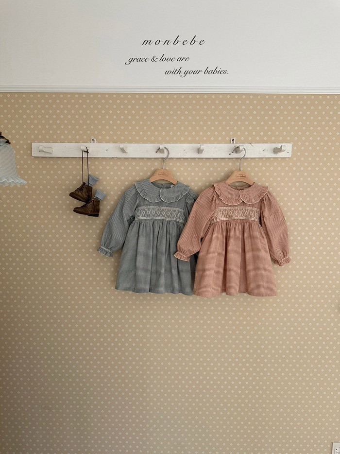 正韓春Monbebe 兩色禮貌格子刺繡蕾絲洋裝