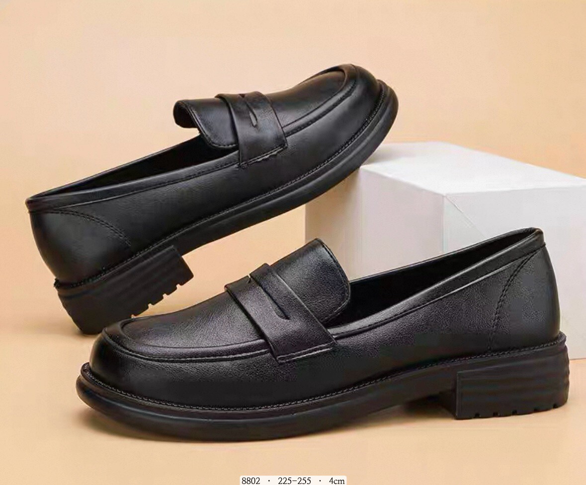 8802 韓國真皮舒適軟底經典樂福鞋