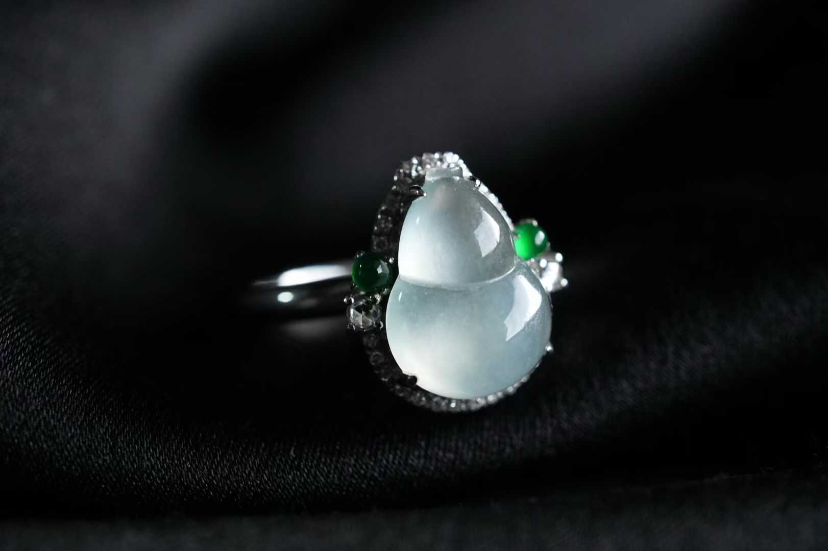 18816 翡翠冰種葫蘆戒指