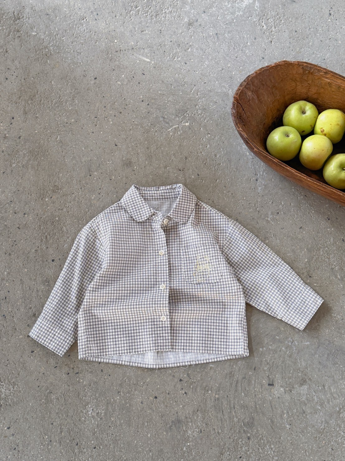 文青小格紋襯衫