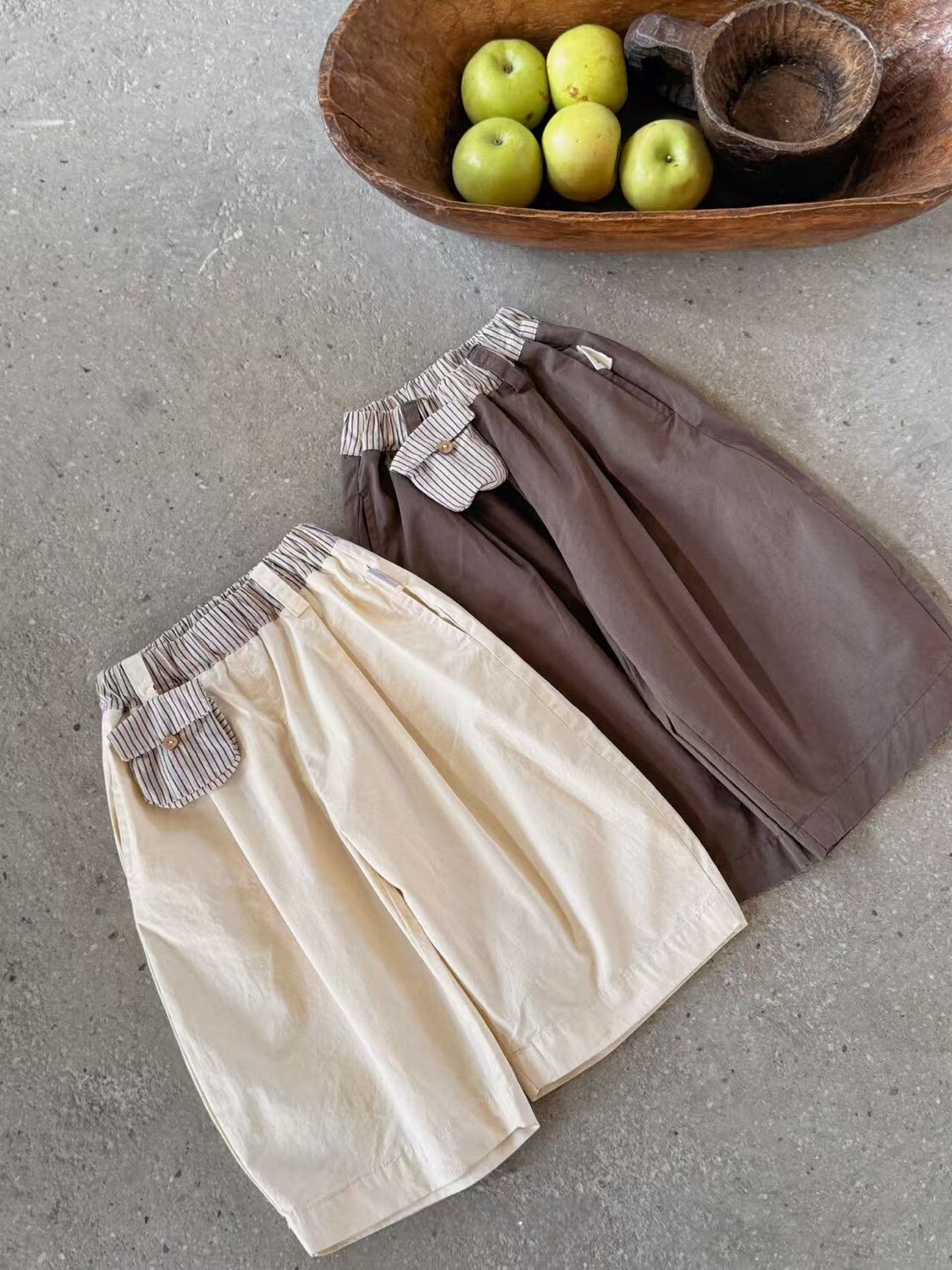 奶油格紋小口袋寬褲