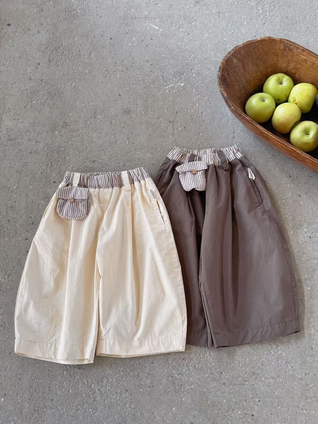 奶油格紋小口袋寬褲