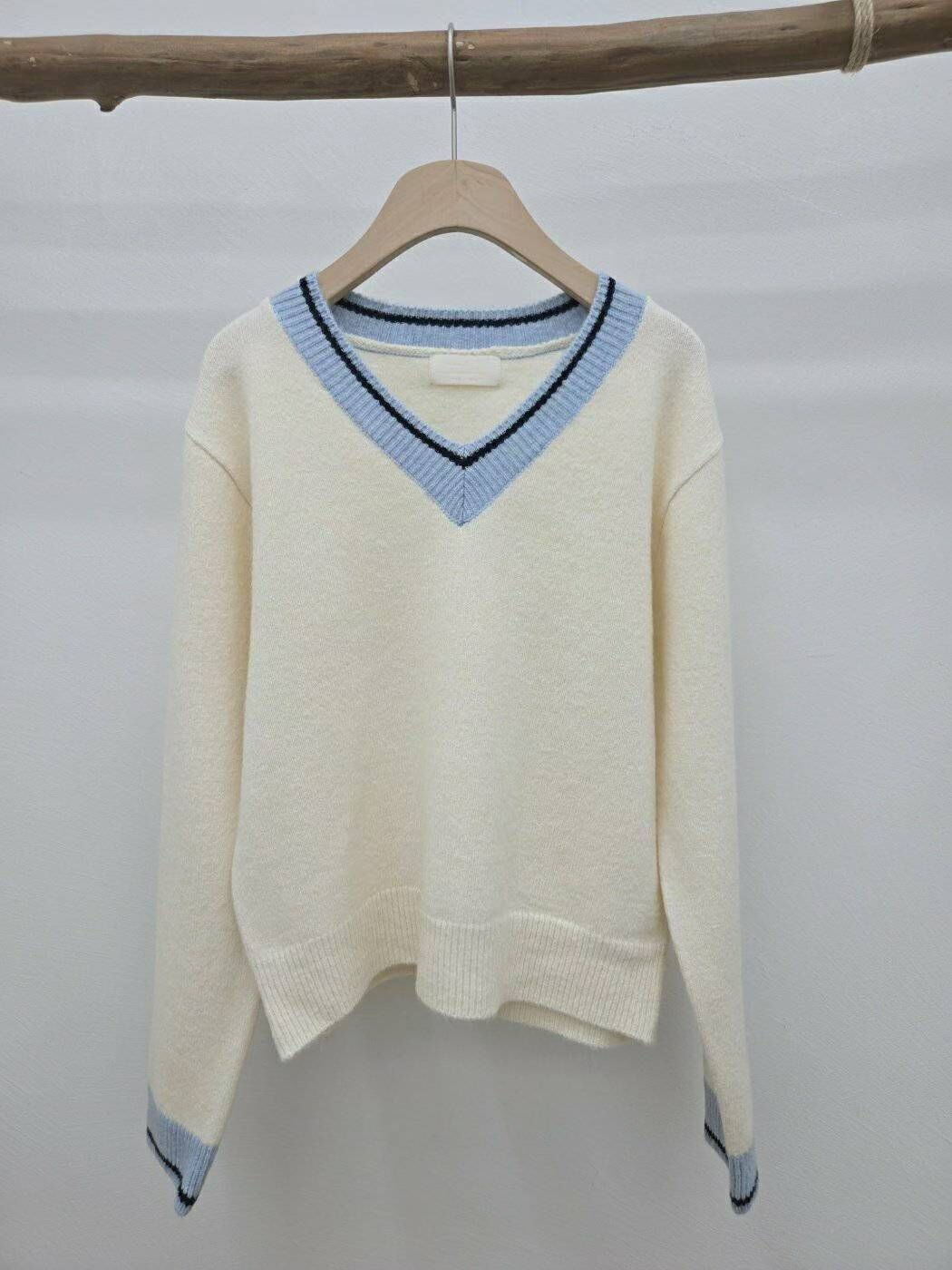 中薄軟熟V領款上衣(15042)一口價