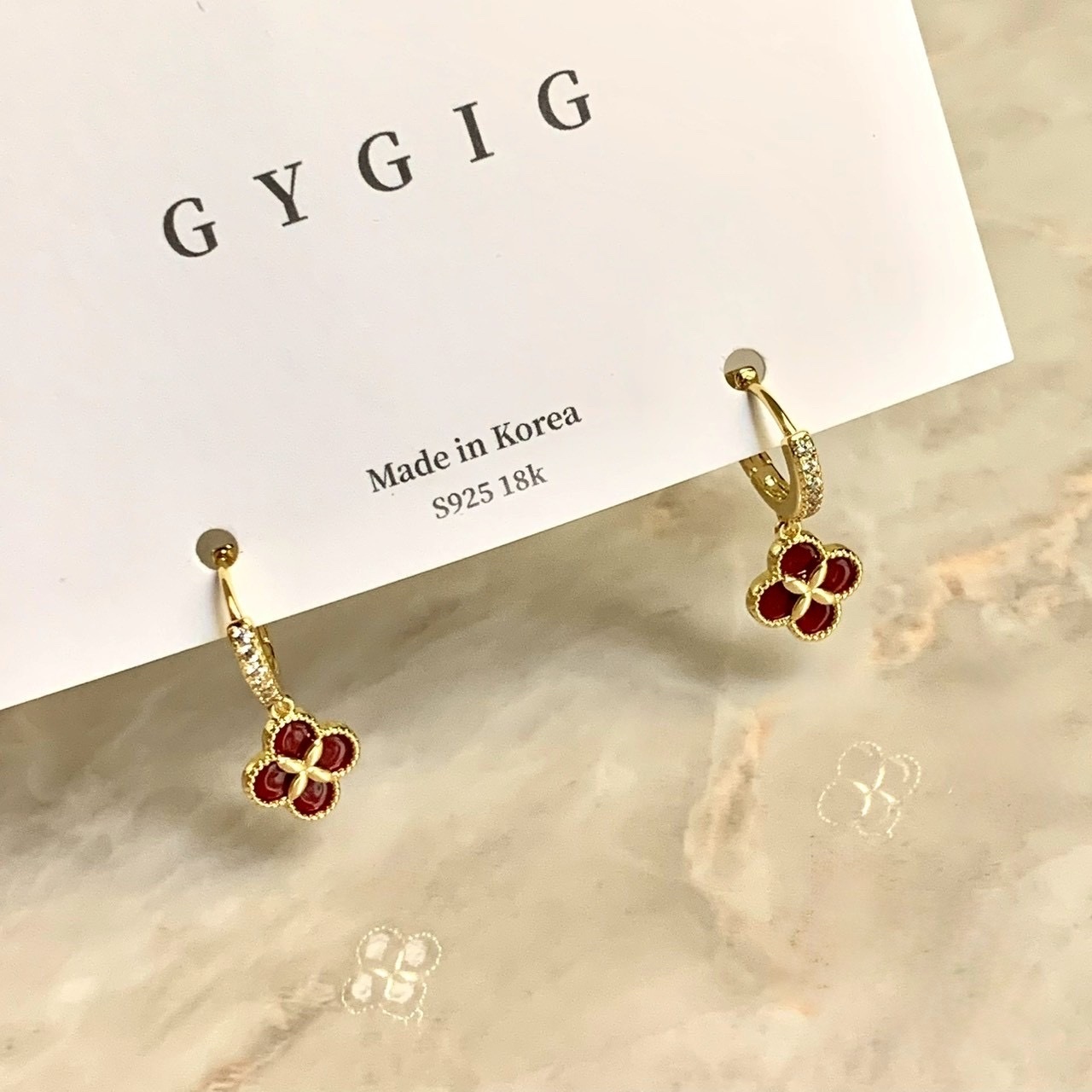 Gy”紅金釉圓潤小四葉草/鑲鑽耳釦釘墜