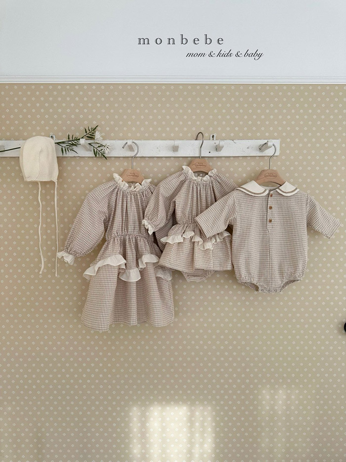 正韓春Monbebe 兩色鄉村感格子包屁裙