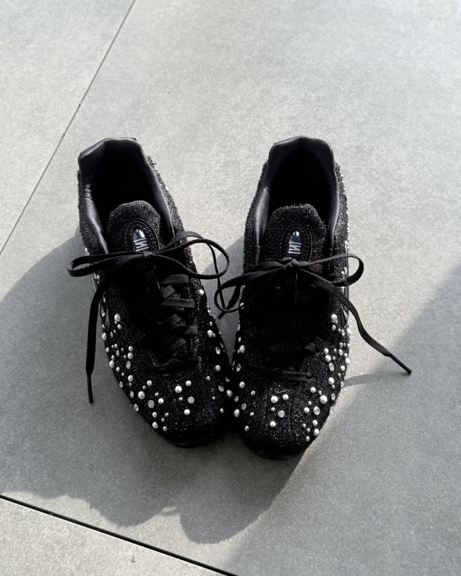 NIKE SHOX Z 2026年 馬年限定 脫韁系列 黑珍珠 珠光 金屬銀 銀勾 金屬小勾 薄底鞋 彈簧鞋 女鞋 IQ1157-010 / 預購