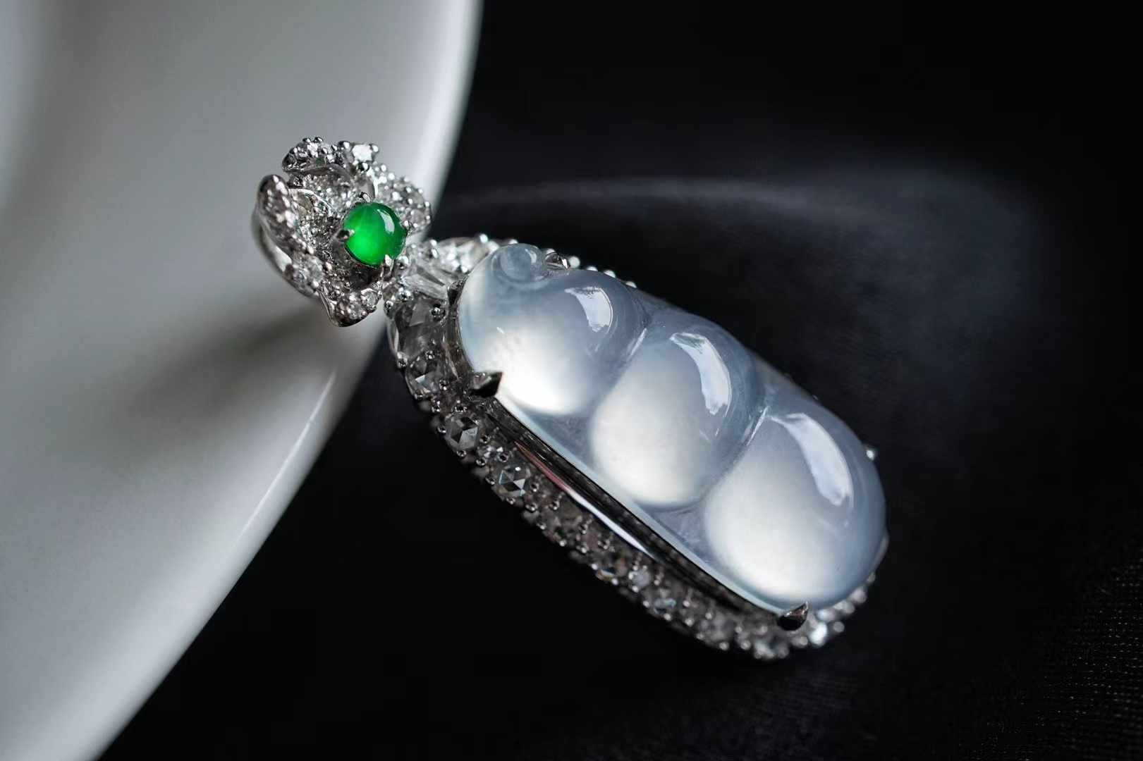 18826 翡翠高冰種福豆吊墜