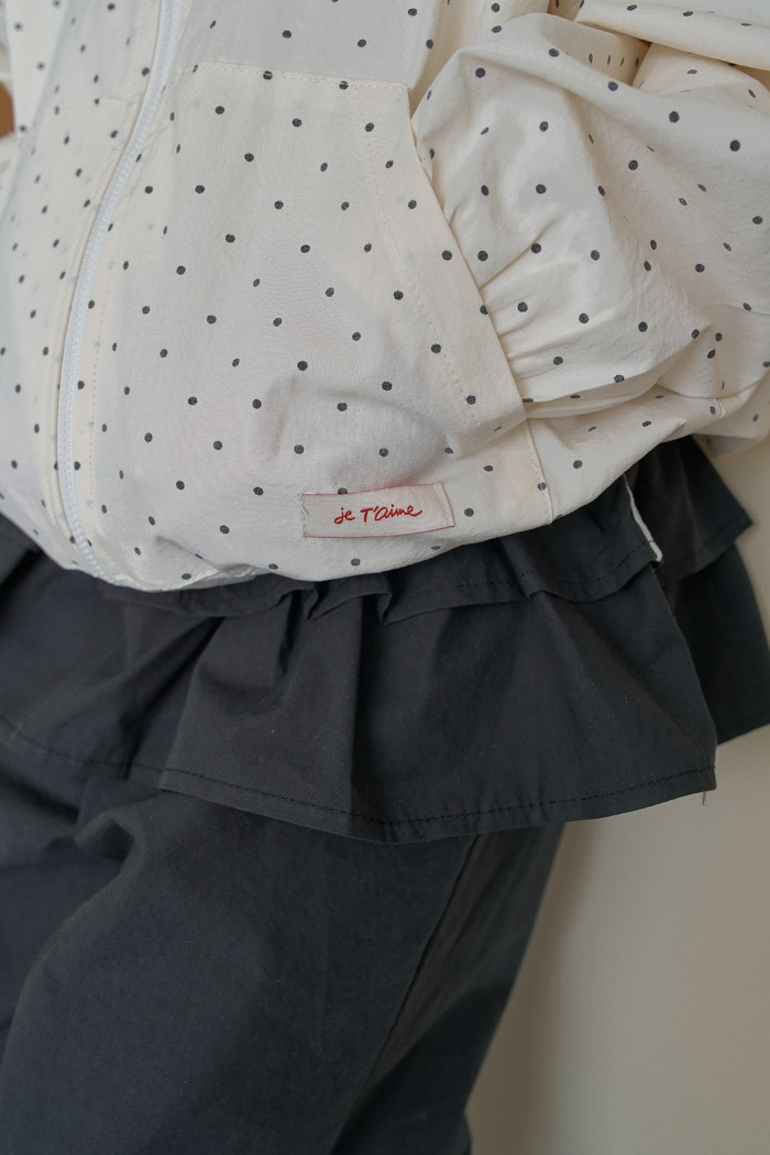 正韓春momoann 米白點點花邊外套