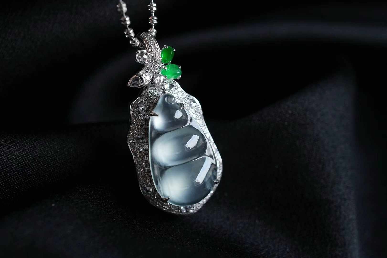 翡翠玻璃種福豆吊墜,天然翡翠A玉, 緬甸玉, Jade, Jadeite