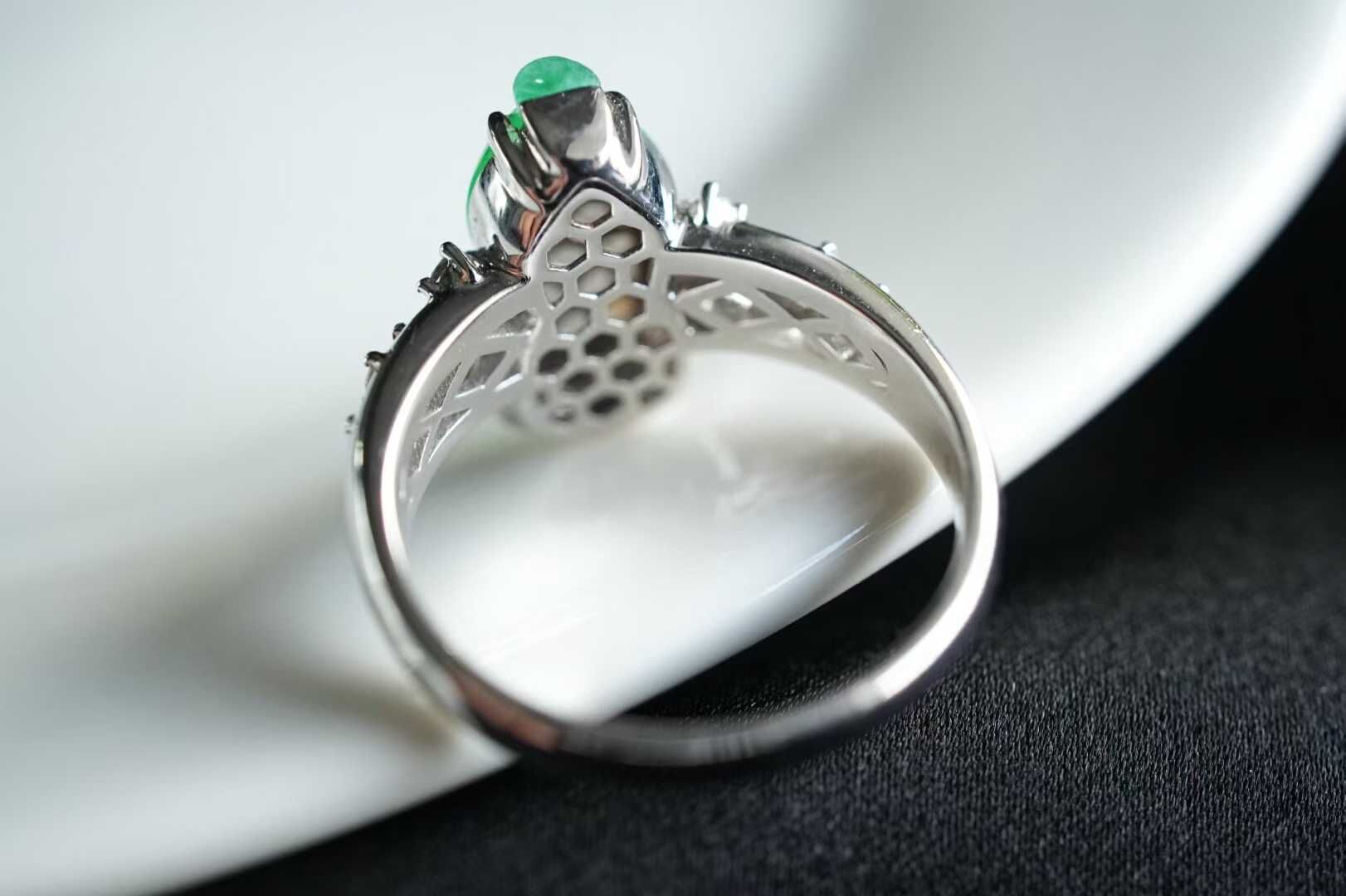 18829 翡翠葫蘆戒指