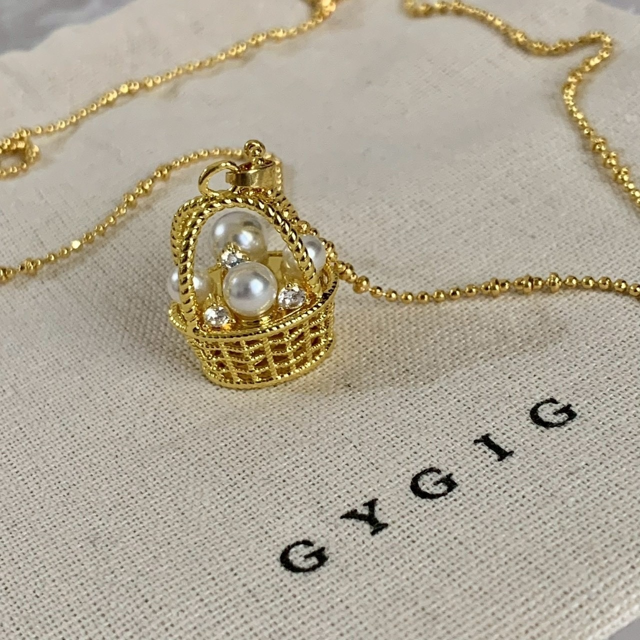 Gy”立體重工珍珠鑽小金花籃/圓珠細項鍊