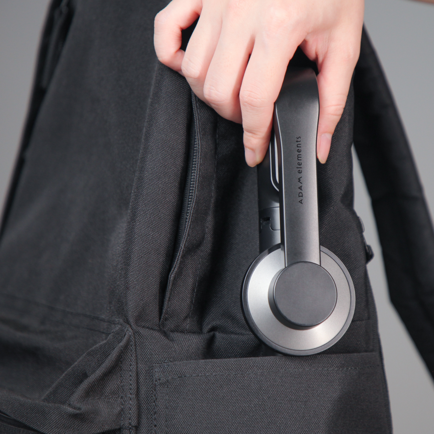 SELFIE III Magnetic Tripod Selfie Stick + OMNIA T45 Universal Travel Adapter