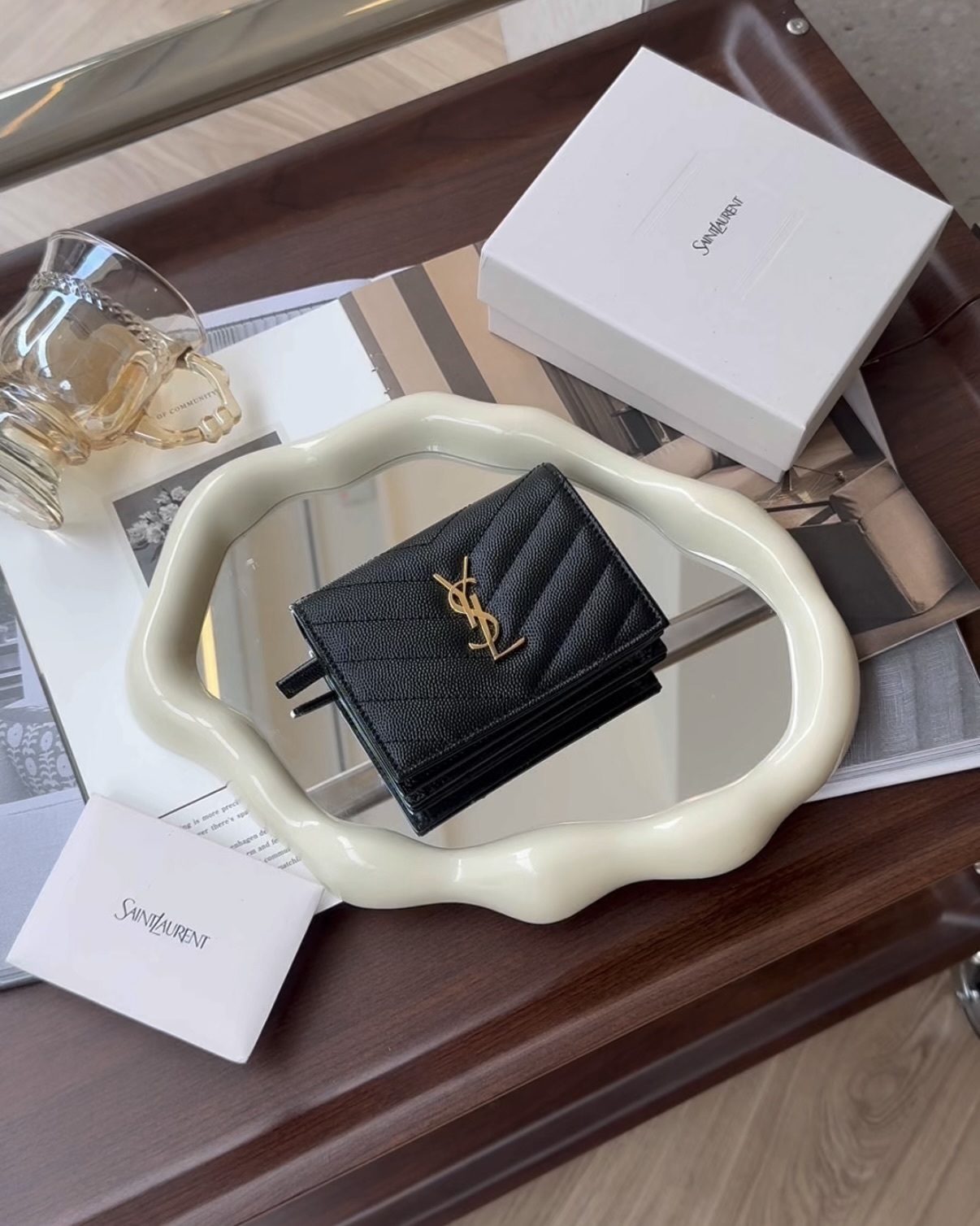 YSL｜魚子醬對開零錢短夾 黑金