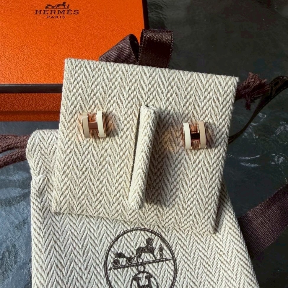 18k”personalized mini H雙色琺瑯高奢定製耳釘