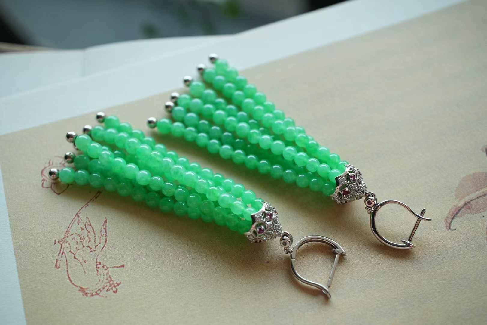 18834 翡翠小米珠流蘇耳墜