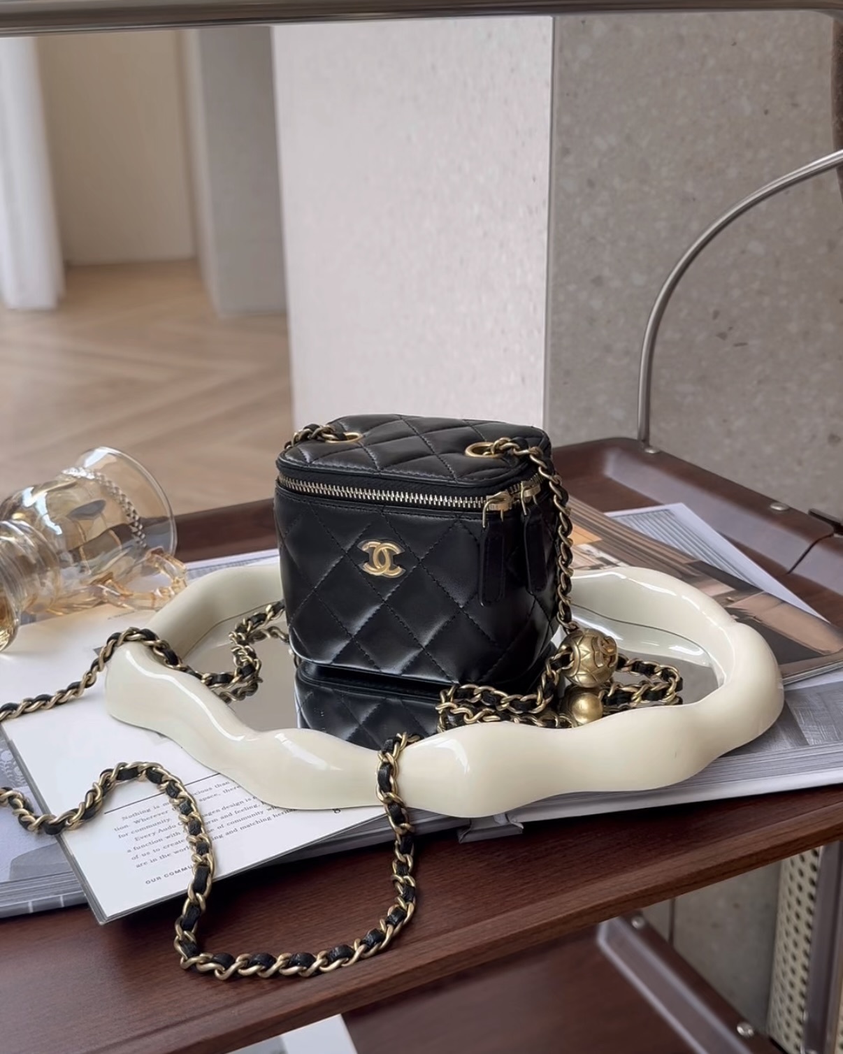 CHANEL｜金球小盒子 黑金