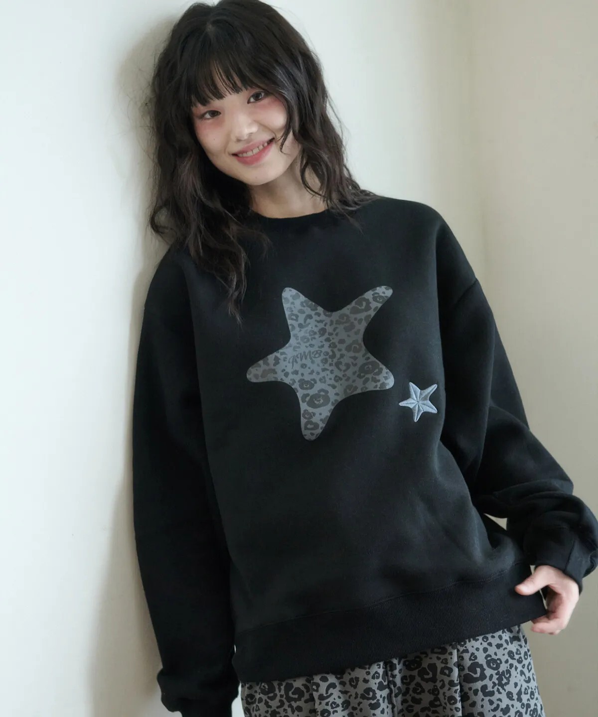 【限時預購】韓國 Ambler 星形 愛心 縫線貼布 Sweat Shirts 點點 豹紋 刺繡 內刷毛 大學Tee 多款可選