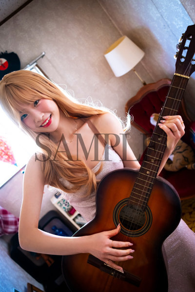 「R18.Japan」「預購」Cosplay Fetish Book 白上咲花 寫真集