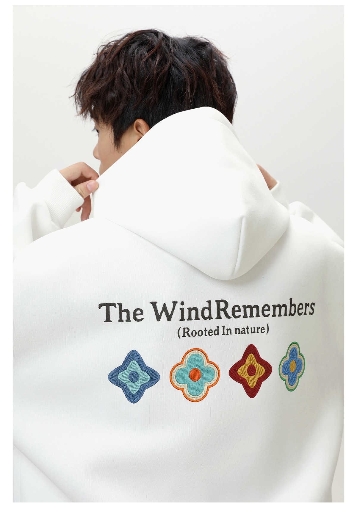 撞色刺繡花瓣帽T MW3998