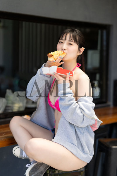 「R18.Japan」「預購」白岩冬萌1st写真集『White Love』