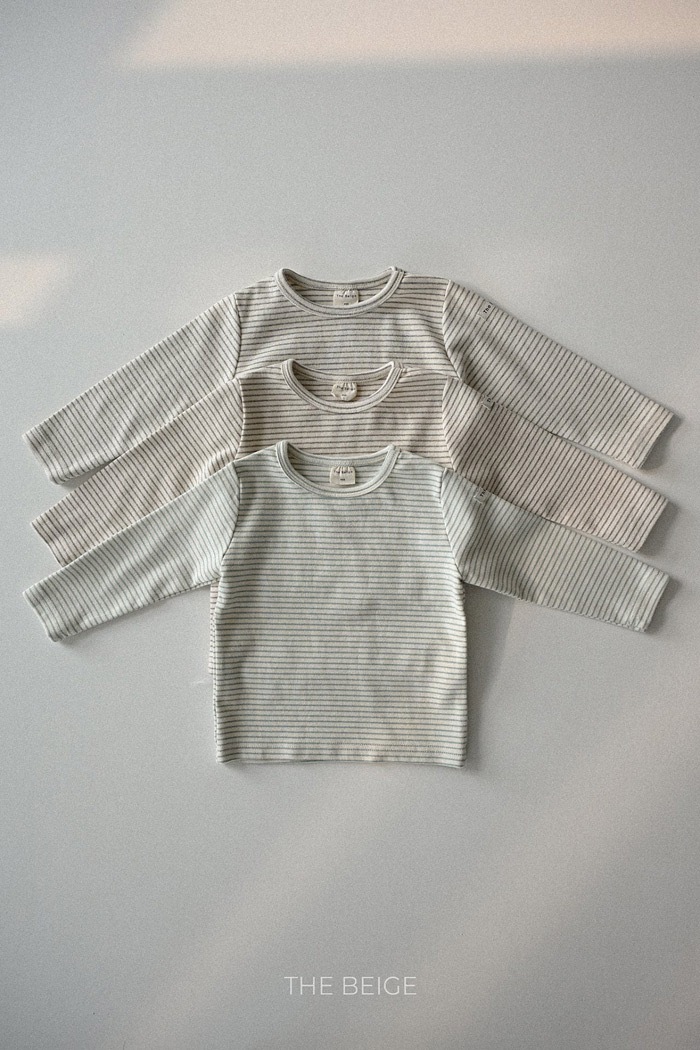 簡簡單單條紋上衣