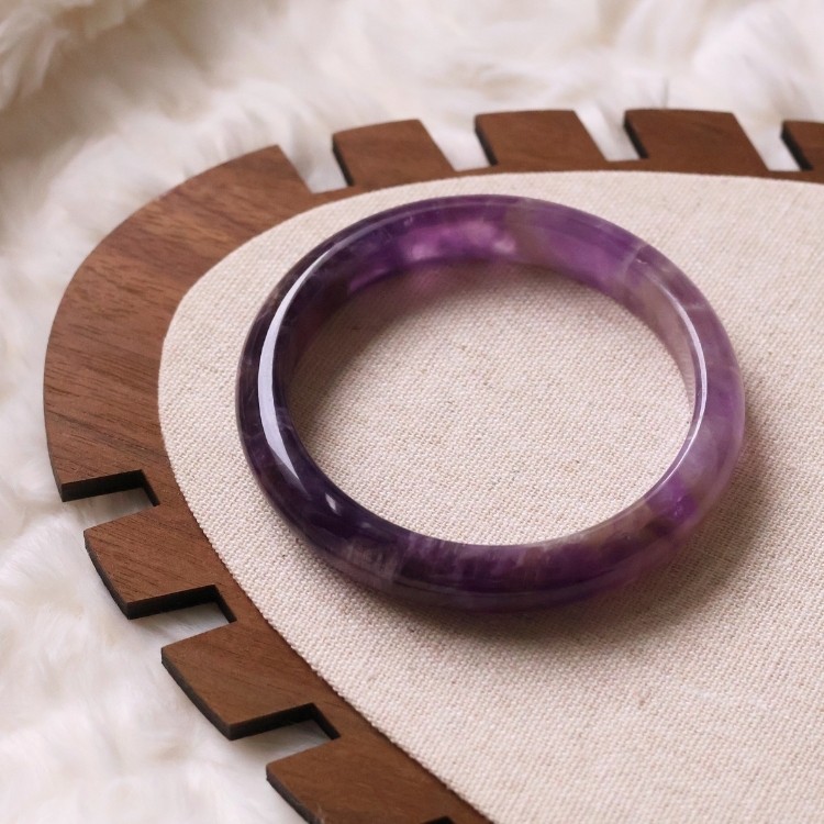 【天然石水晶手鐲】圈口尺寸58～59 新年包裝❤️色濃深紫紫水晶/獨龍玉共生小金屬礦/彩虹閃片巴西檸檬黃水晶