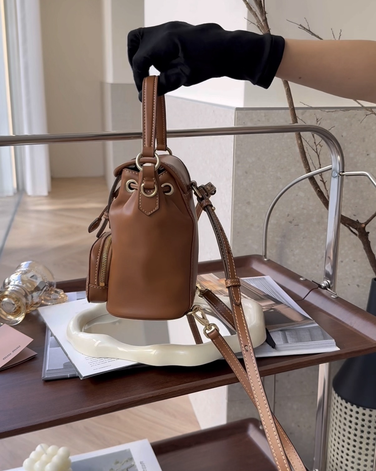 MIUMIU｜BACKPACK 皮革迷你後背包 干邑色