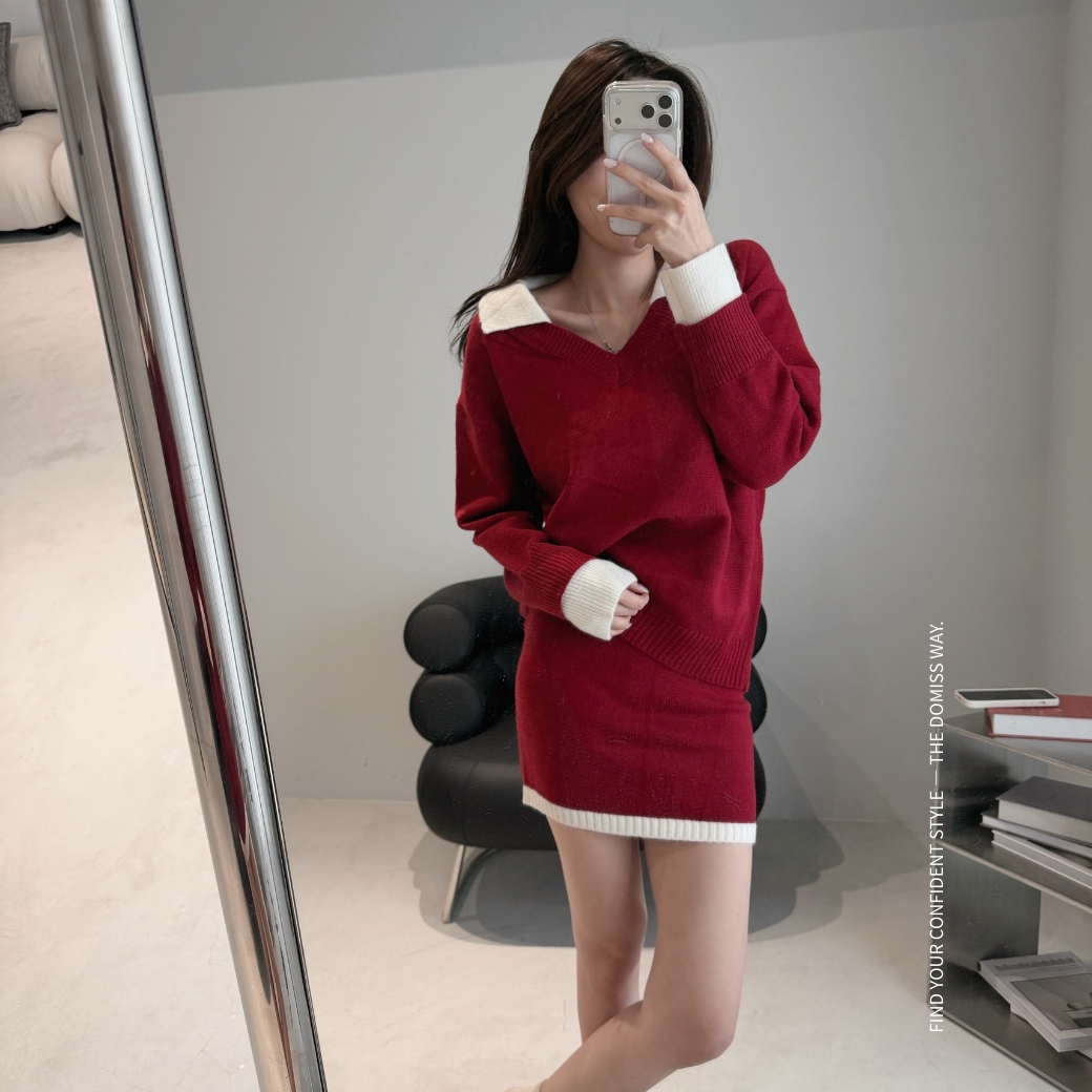【撞色休閒】DOMISS 寬鬆翻領毛衣+短裙套裝 毛衣裙(現+預)