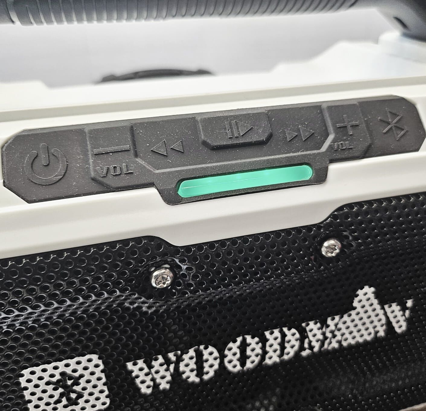 WOODMAN 一木WMBS-01 (20V)鋰電藍牙 / USB 手提音響箱，立體聲方便户外使用