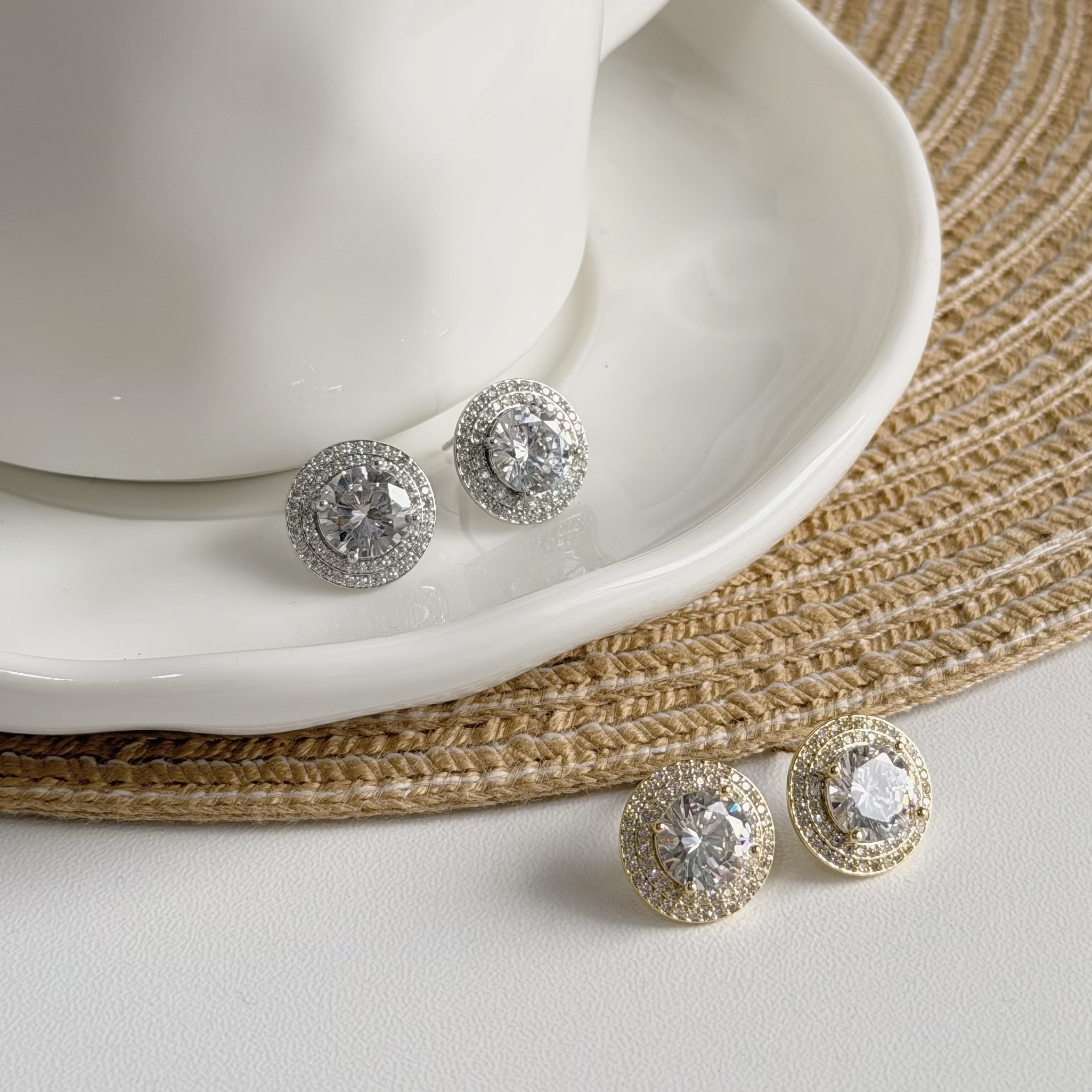 R105雙排鑽邊圓形耳針