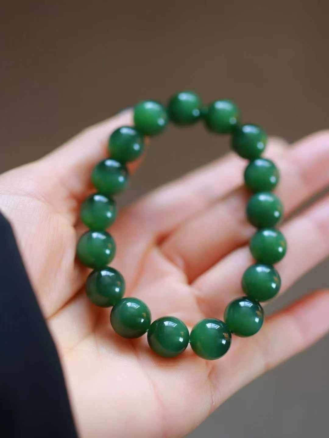 18748 和田玉墨綠貓眼手串 (12mm直徑)
